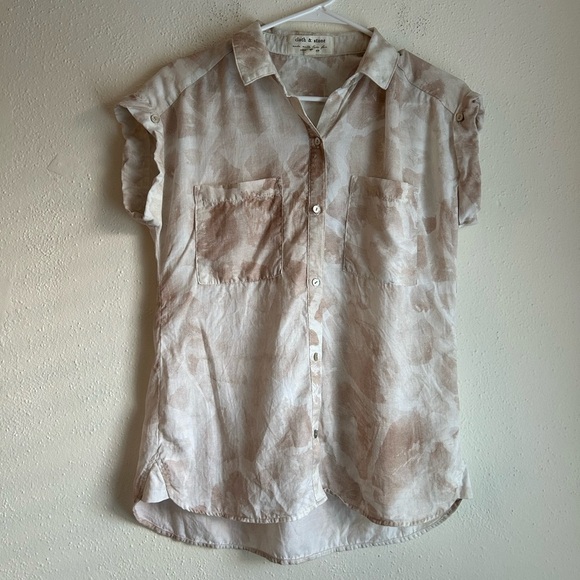 Anthropologie Cloth and Stone Beige Watercolor Tasha Short Sleeve Button Down XS - Picture 2 of 7